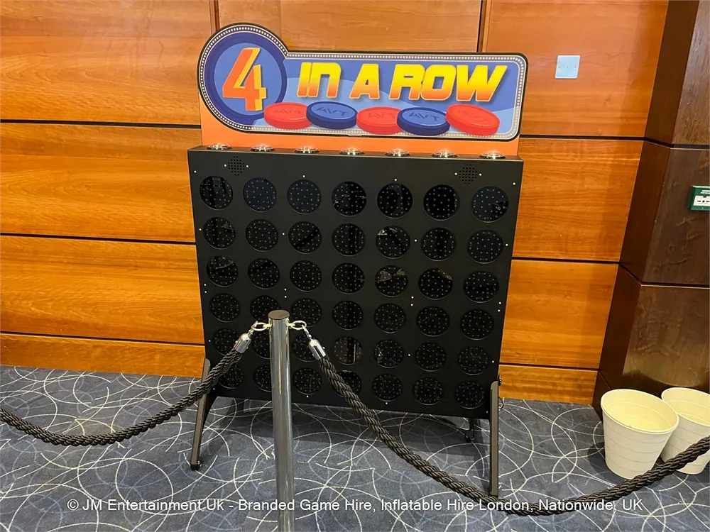 Giant LED Four In A Row for sale, photo 2